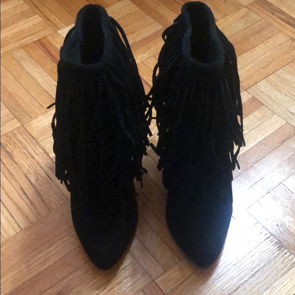 Fringe boots, almost new